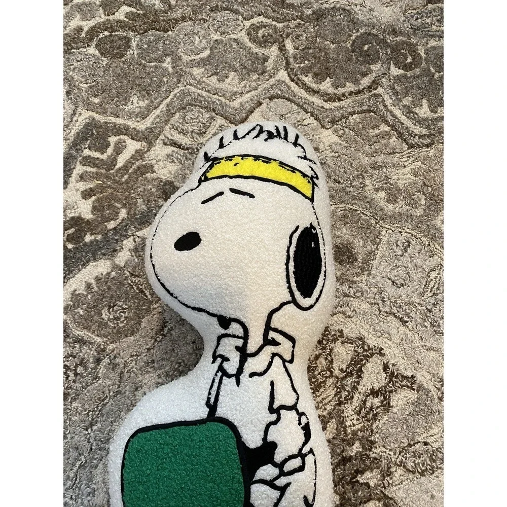 Peanuts smoke pet